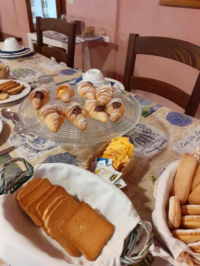 La Collina Dei Passeri Bed & Breakfast Pocapaglia