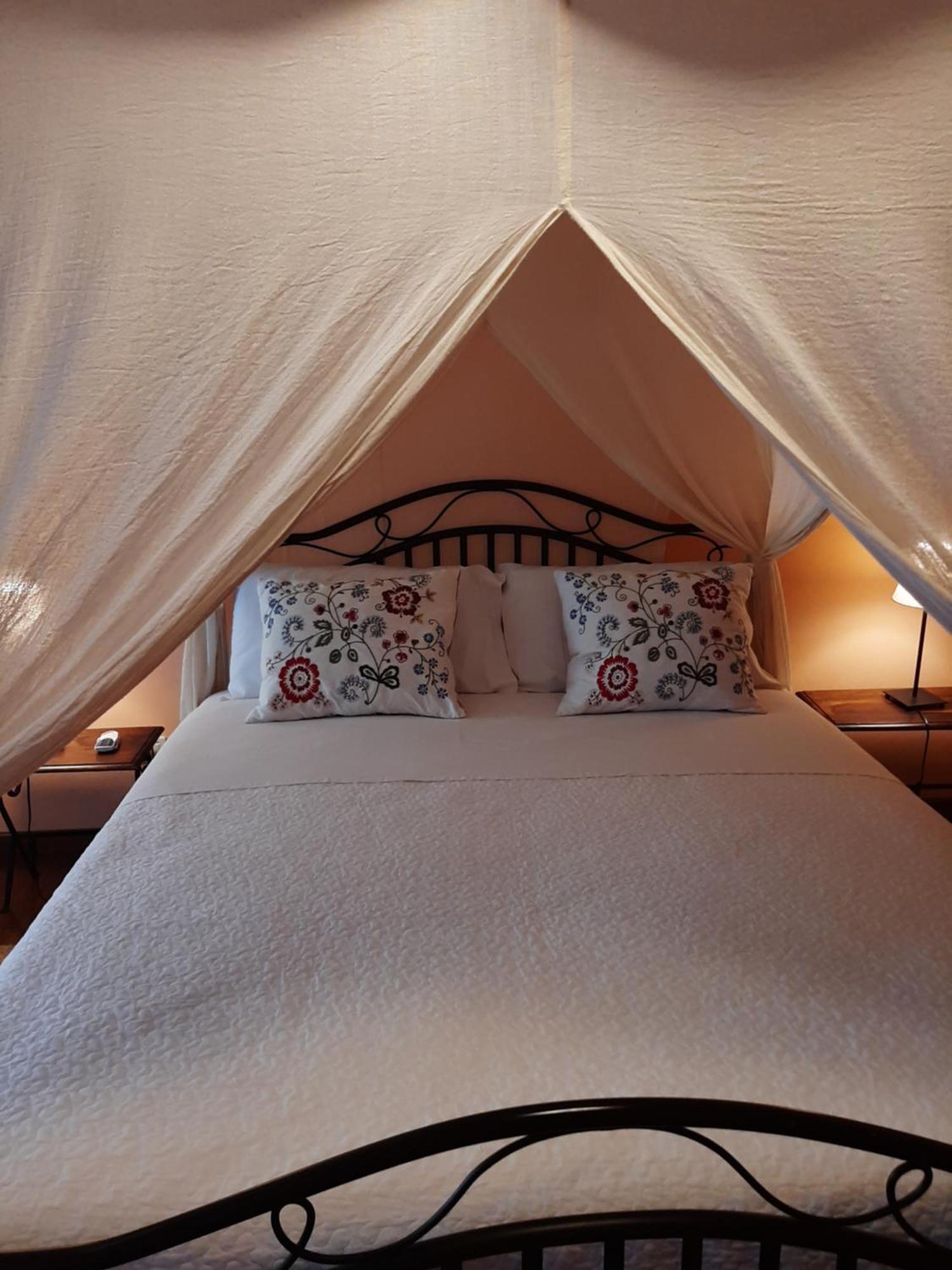 La Collina Dei Passeri Bed & Breakfast *